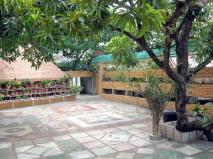 plaza1.jpg