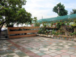 plaza1b.jpg