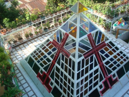 pyramidpool.jpg